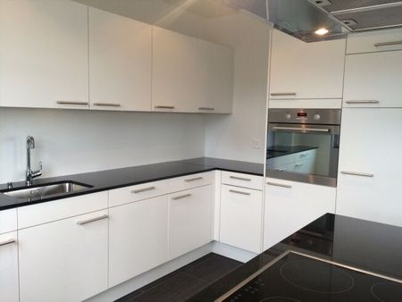 Modern 2.5-room apartment with loggia - Photo 4