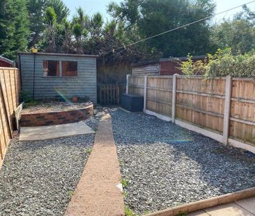 2 bedroom semi-detached house to rent - Photo 4