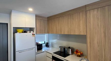 3 Bedroom 2 Bathroom Townhouse - Photo 3