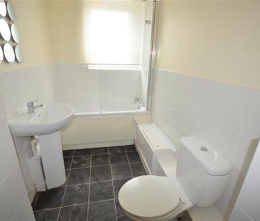 2 bedroom apartment to rent - Photo 6