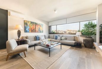 Calle de Francisco Gervás, Madrid, Community of Madrid 28020