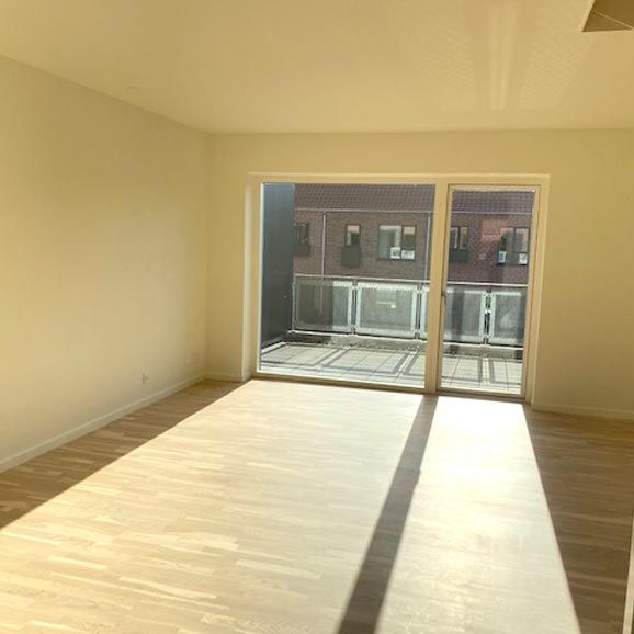 Skønt 4-værelses rækkehus i flotte omgivelser - Photo 1