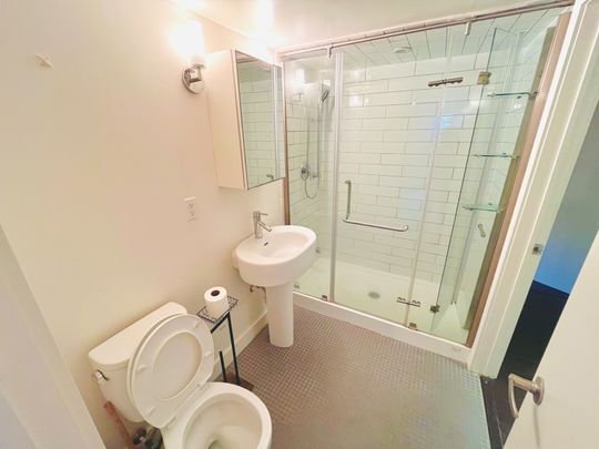 For Lease - 261 Hollywood Avenue Unit# BSMT, Toronto, Ontario - Photo 1