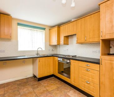 3 bedroom semi-detached house to rent - Photo 5