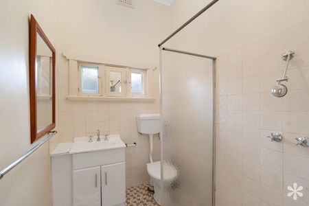 92 Lawler St - Photo 5