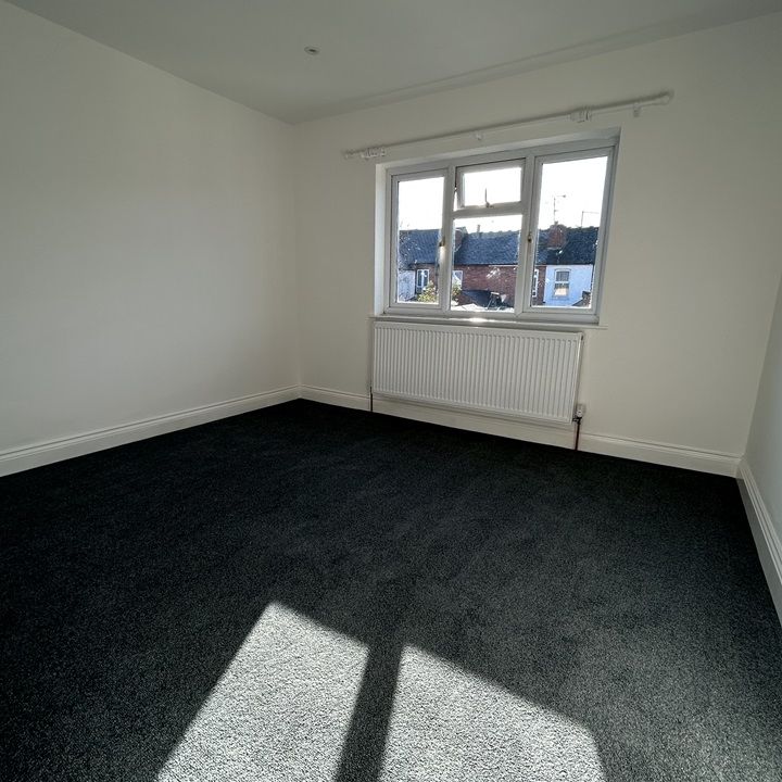 2 Bed Terraced House, Edgehill Street, RG1 - Photo 1