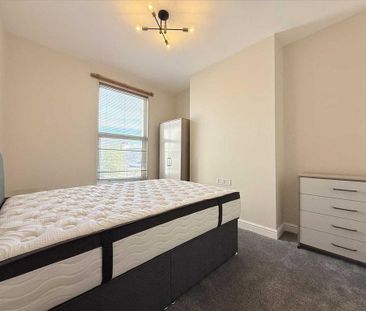 4 bedroom house to rent - Photo 3