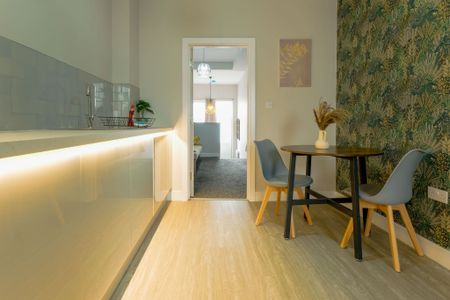 Studio Apartment – Medium Let - Photo 4