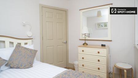 Modern 2-bedroom apartment for rent in Grand Canal Dock - Photo 3