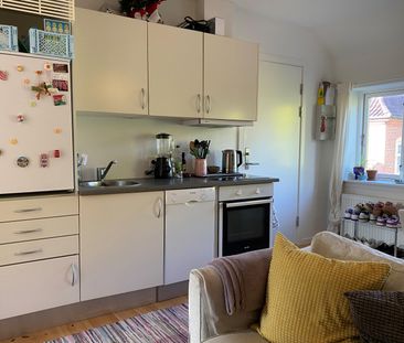 <b>Lys og moderne 2-værelses lejlighed – midt i Aalborg på rolige R... - Photo 6