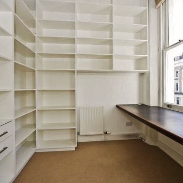 Eardley Cresent, Kensington, London, SW5 - Photo 1