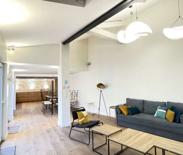 Maison • Paris 13ème - Photo 1