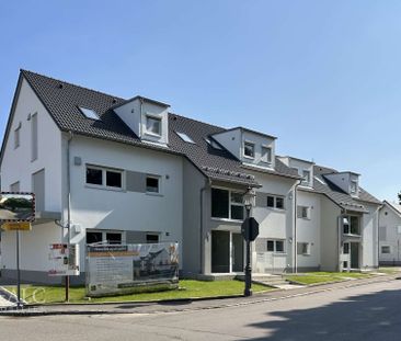 Energieeffiziente Dachgeschosswohnung - möbliert zu vermieten! - Foto 1