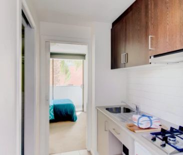 Standard Studio - Photo 4