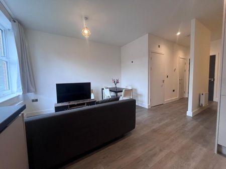 1 bedroom flat to rent - Photo 2