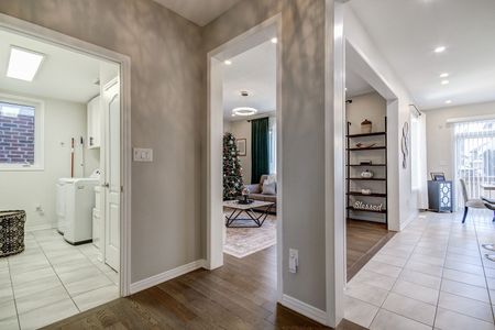 For Lease - 40 Mcwatters Street, Hamilton, Ontario - Photo 2