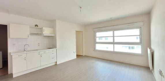Location Appartement 2 pièces 37m² TOURS 37000 - Photo 2
