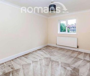 Shepherds Court, Sheepcote Road, Windsor, SL4 - Photo 2