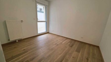 Location Appartement 2 pièces 41m² ORLEANS 45000 - Photo 2