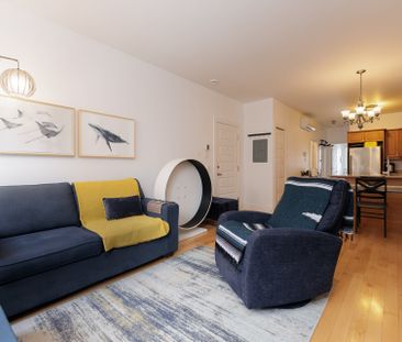 202 - 470 Rue Garneau, apt. 202 - Photo 1