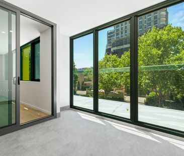 New Luxury Apartment - Photo 4