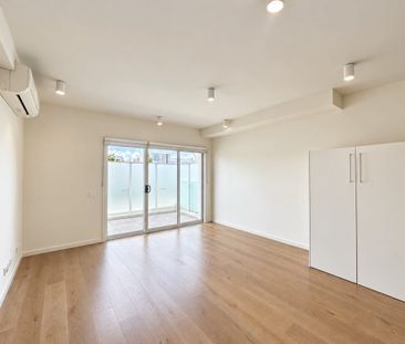 Charming 2 bedroom apartment - Photo 1