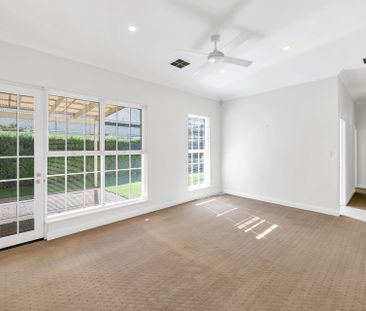 Immaculate 3 bedroom home in prestigious Gilberton - Photo 4