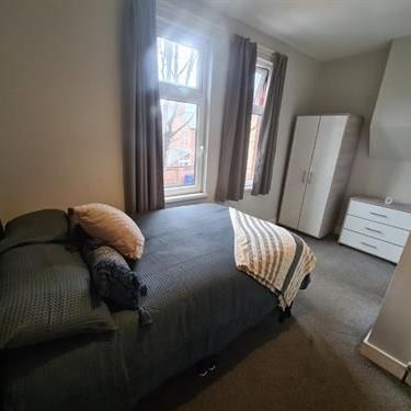 Room 5, 25 Glyn Avenue - Photo 1