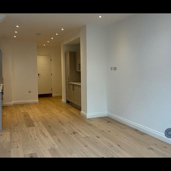 2 bedroom maisonette to rent - Photo 1