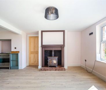 5 bedroom detached house to rent - Photo 3
