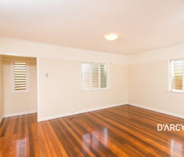 46 HARWOOD ST - Photo 2