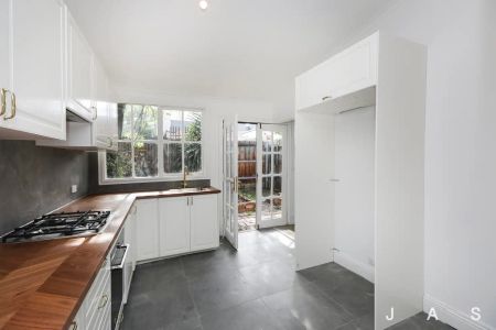“LOVELY TWO BEDROOM WITH UPDATED BATHROOM” - Photo 3