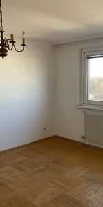 Sonnige Gemeindewohnung direkt zu vergeben - Foto 1