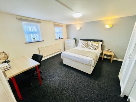 2 Bed Student Accommodation - Photo 5