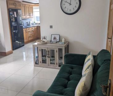27 Barr Crescent - Photo 1