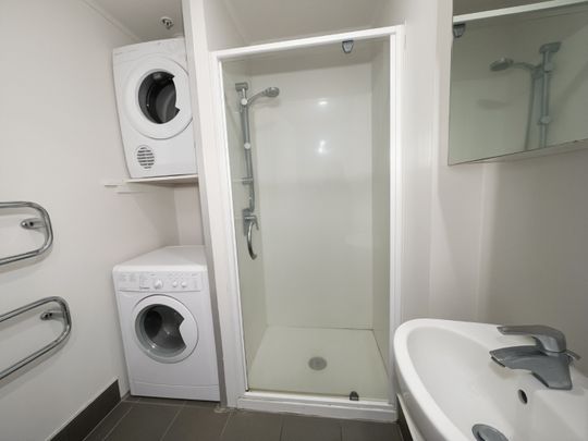 Cozy two bedroom apartment in The Altitude - Photo 1