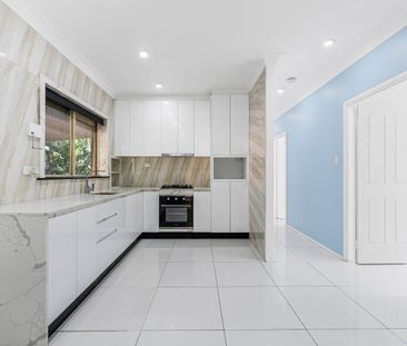 Fantastic 4 Bedroom Family Home! - Photo 6