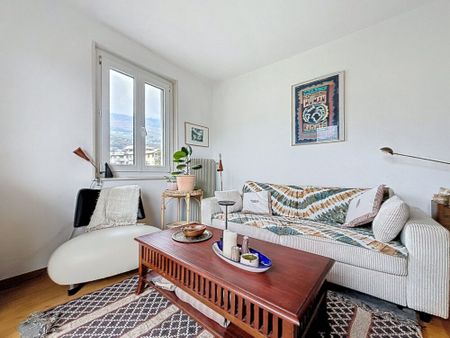 Charmant appartement de 3.5 pièces avec un balcon - Photo 2