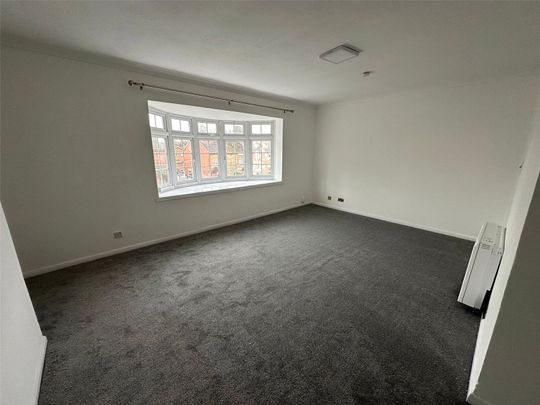 Connaught Road, Fleet, Hampshire, GU51 - Photo 1