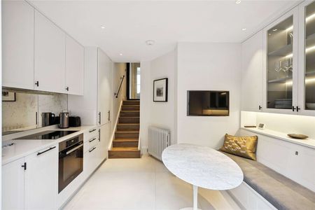 Beautifully presented and fully furnished two bedroom apartment in a prime South Kensington location. - Photo 4