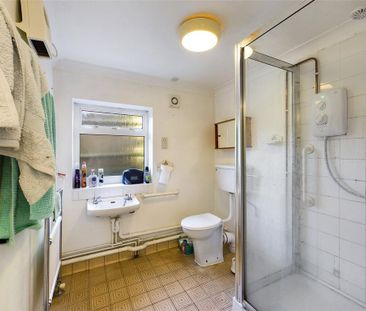 6 bedroom end of terrace house to rent - Photo 3