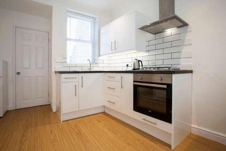 Gyllyng Street, Falmouth, TR11 - Photo 4