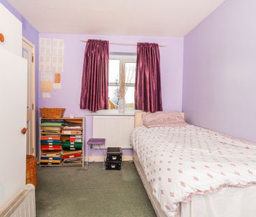 Inglewood Close - Photo 1