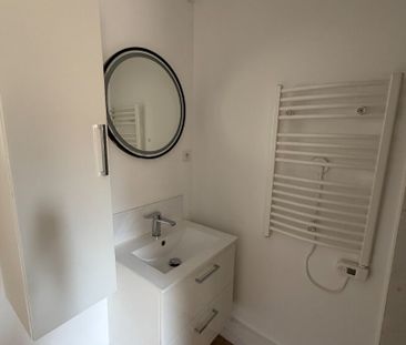 Location Appartement 2 pièces 34m² NIMES 30000 - Photo 4