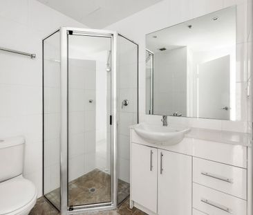 Comfortable Studio in a Prime Central Sydney Location - Photo 4