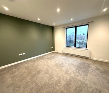 3 bedroom maisonette to rent - Photo 4