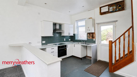 2 bedroom terraced house to rent - Photo 2