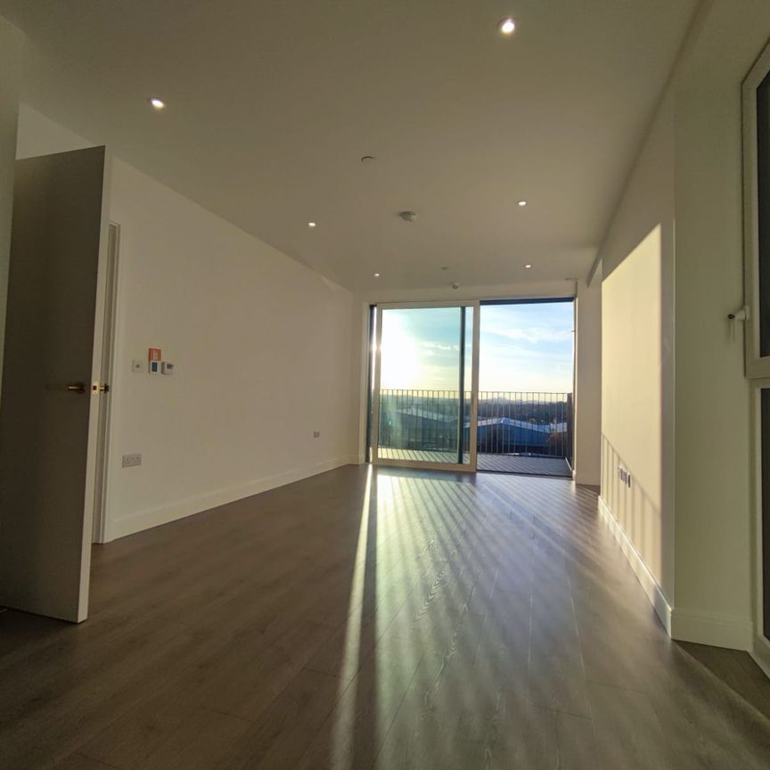 12 Quay Walk, HA0, London - Photo 1