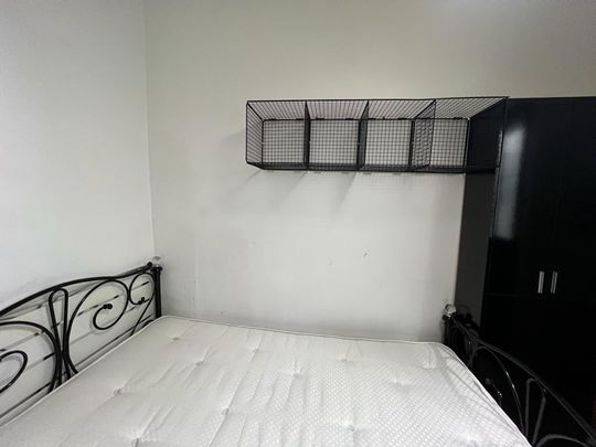 Studio Flat, Victoria Park, M14 - Photo 1