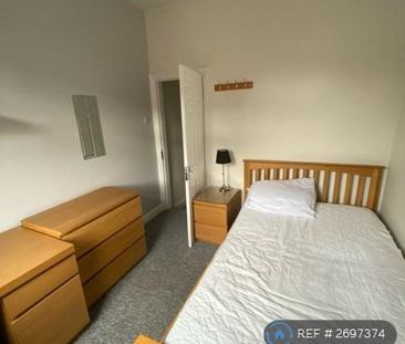 4 bedroom terraced house to rent - Photo 2